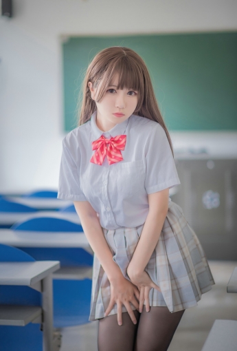 白金Saki写真 - 制服黑丝 - COSPLAY