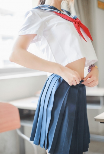 COS美女 疯猫ss – 同桌的水手服 - COSPLAY