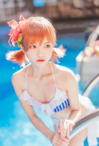 萝莉风COS 桜桃喵 – 炮姐 - COSPLAY