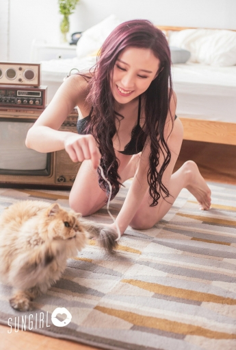 [SUNGIRL阳光宝贝]NO.009 黑色诱惑！蔓蔓宠爱你写真 黄蔓蔓Irenea - COSPLAY