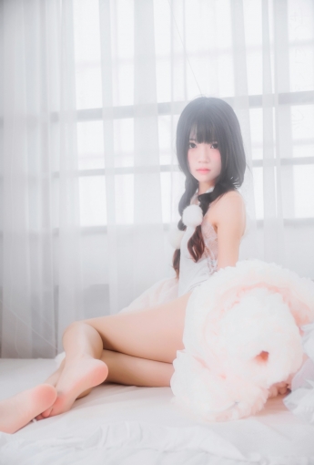 萝莉风COS 桜桃喵 – 纯白私房 - COSPLAY