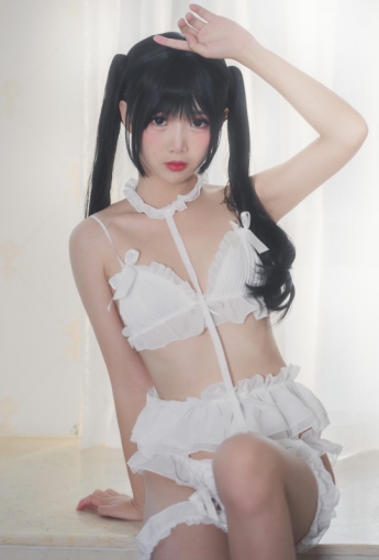 [Cosplay]面饼仙儿 – 脑内少女 白内衣 - COSPLAY
