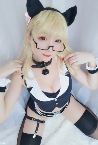 星之迟迟 VOL.5 恶女秘书包 咕哒子音乐会 猫耳秘书 - COSPLAY