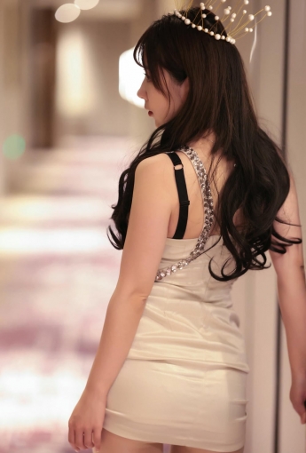 小女巫露娜《無內肉絲》【96P】 - 網絡美女
