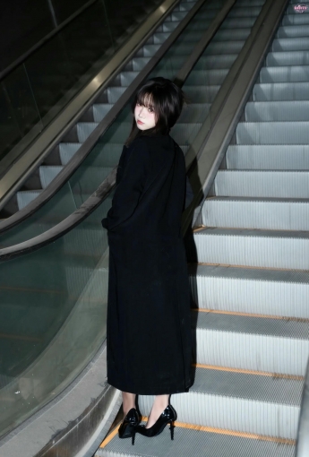 柒柒要乖哦 - 午夜邂逅【75P】 - 網絡美女