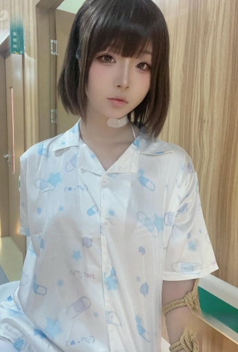 yuuhui玉彙 - 生病的妹妹【37P】 - [秀人套图]