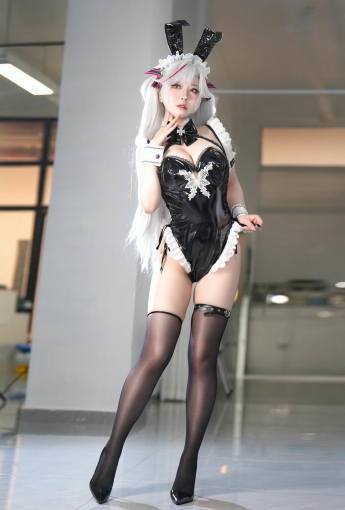半半子BANBANKO - 歐根親王Bunny【62P】 - [秀人套图]