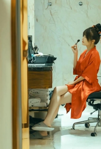 鹿八歲 新婚小故事 【108P】 - 網絡美女