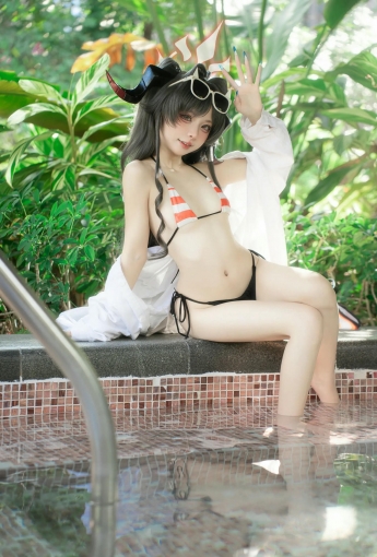 紙悅Etsu ko - 蔚藍檔案 鬼怒川霞水著 【44P】 - [秀人套图]