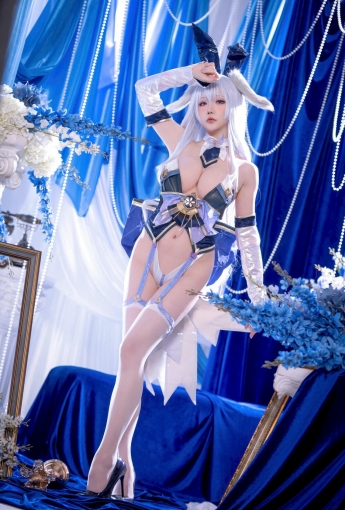 星之遲遲 - 2025年10月計劃F 碧藍航線 信濃 兔女郎【52P】 - [秀人套图]