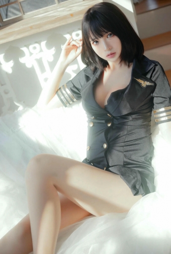 瘋貓ss - 黑色製服 【40P】 - [秀人套图]