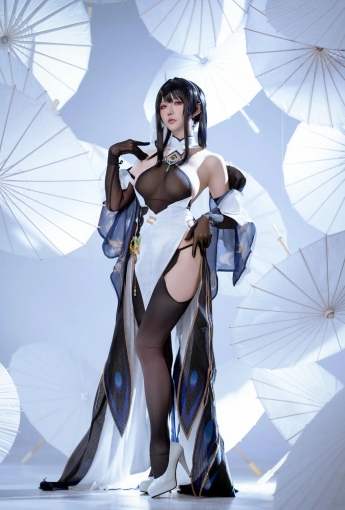 星之遲遲 - 碧藍航線 鎮海改 【44P】 - [秀人套图]