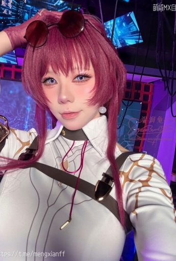 Yiko濕潤兔 咬一口兔娘 5月作品『崩壞：星穹鐵道-卡芙卡』【... - [秀人套图]