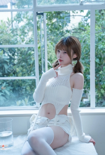 [YITUYU] 2025.11.26 軟糖味的白 河豚撫子 【32P】 - [秀人套图]