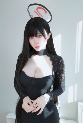 白銀81 - Tsukatsuki Rio【116P】 - [秀人套图]