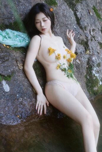 XiuRen 秀人 No.N055 尹甜甜湿身透视梦幻裙 - [新秀人套圖] [74P]