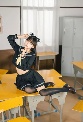 [YITUYU] 2026.03.27 黑的JK 呱呱大帝 【21P】 - COSPLAY [21P]