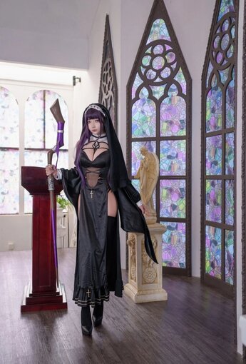 抱走莫子aa - 葬送的芙莉蓮 菲倫 修女【81P】 - COSPLAY [81P]