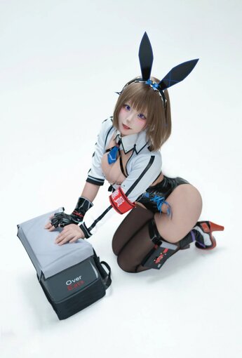 雙吉堡堡好吃捏 - 外賣兔女郎小葵 【26P】 - COSPLAY [26P]