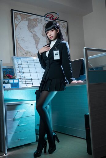 虎森森 - 蔚藍檔案 調月莉音 【35P】 - COSPLAY [35P]