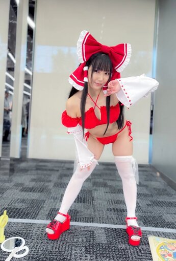 Lenfried - Reimu【61P】 - COSPLAY [61P]