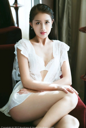晴儿Anne《五官精致颜值清新秀丽》 [花漾Show] Vol.009 - [秀人套图]